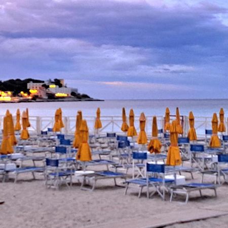 Mansarda Beach Mondello 巴勒莫 外观 照片